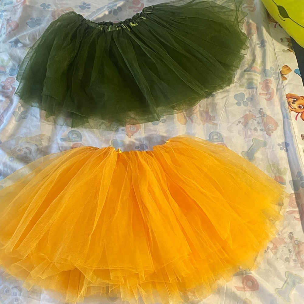 Tutu, 3Y…tutu worn only once, it's like new color /Mustard yellow and green